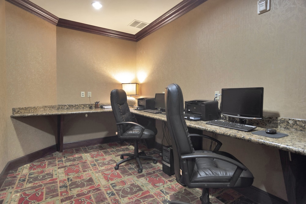 Holiday Inn Express Hotel & Suites DFW West Hurst by IHG - photo 30