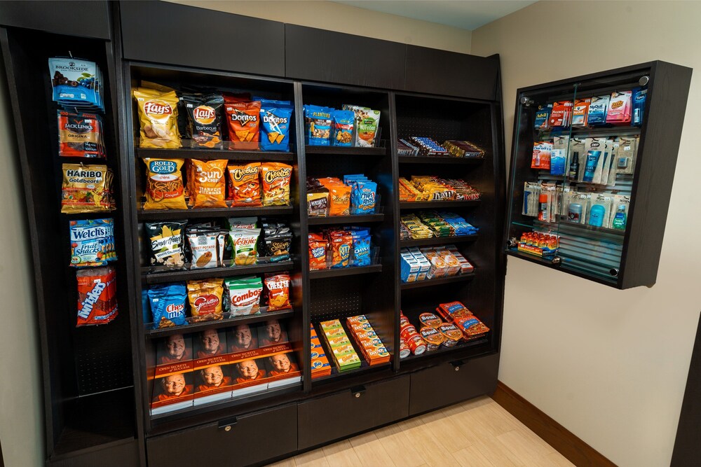 Staybridge Suites Newark Fremont by IHG - photo 33