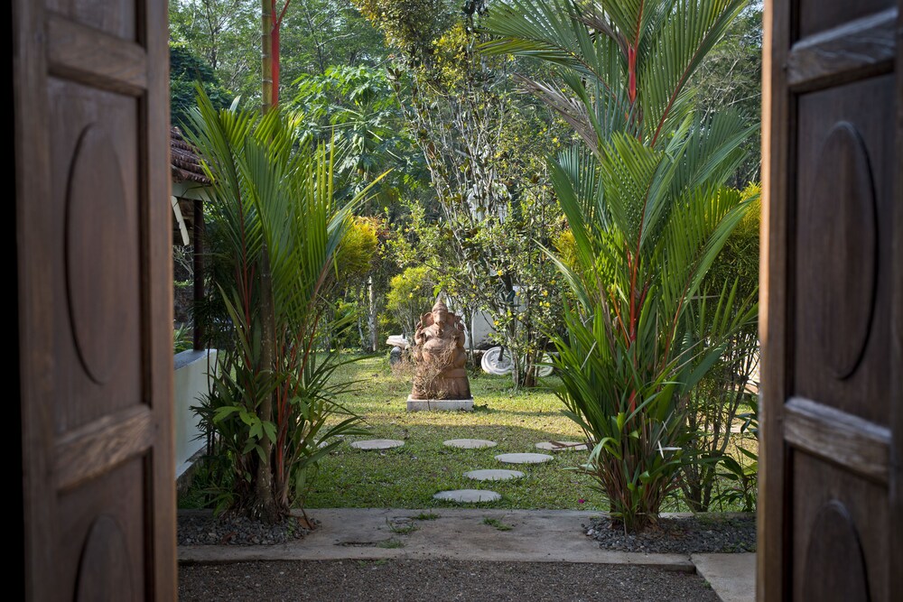 Serenity At Kanam Estate — hotel in Changanacheri
