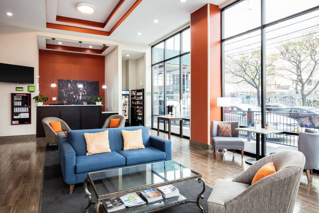 La Quinta Inn and Suites Long Island City - photo 7