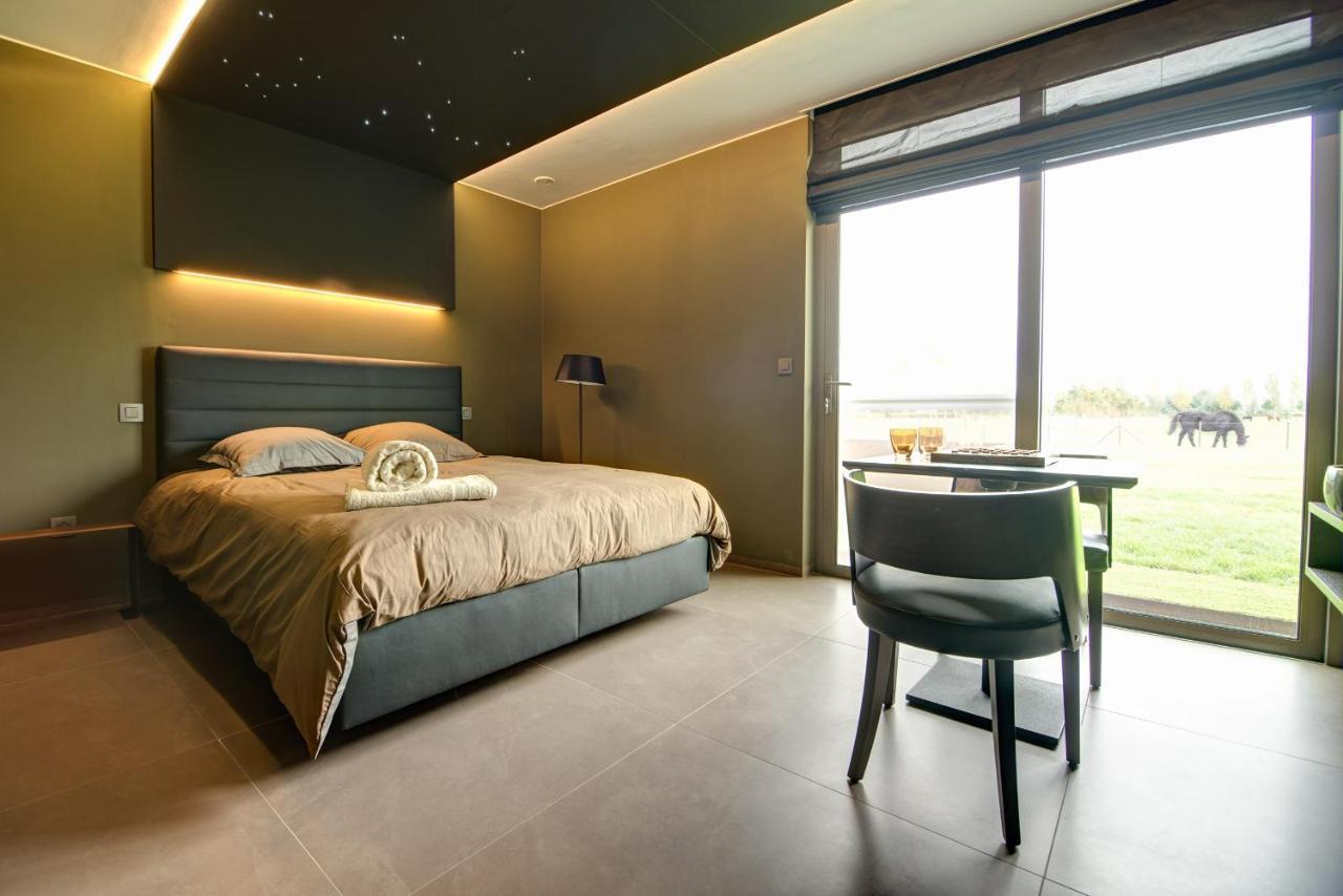 B&B Finis Terrae — 4-Star Luxury Hotel in Lokeren, Belgium