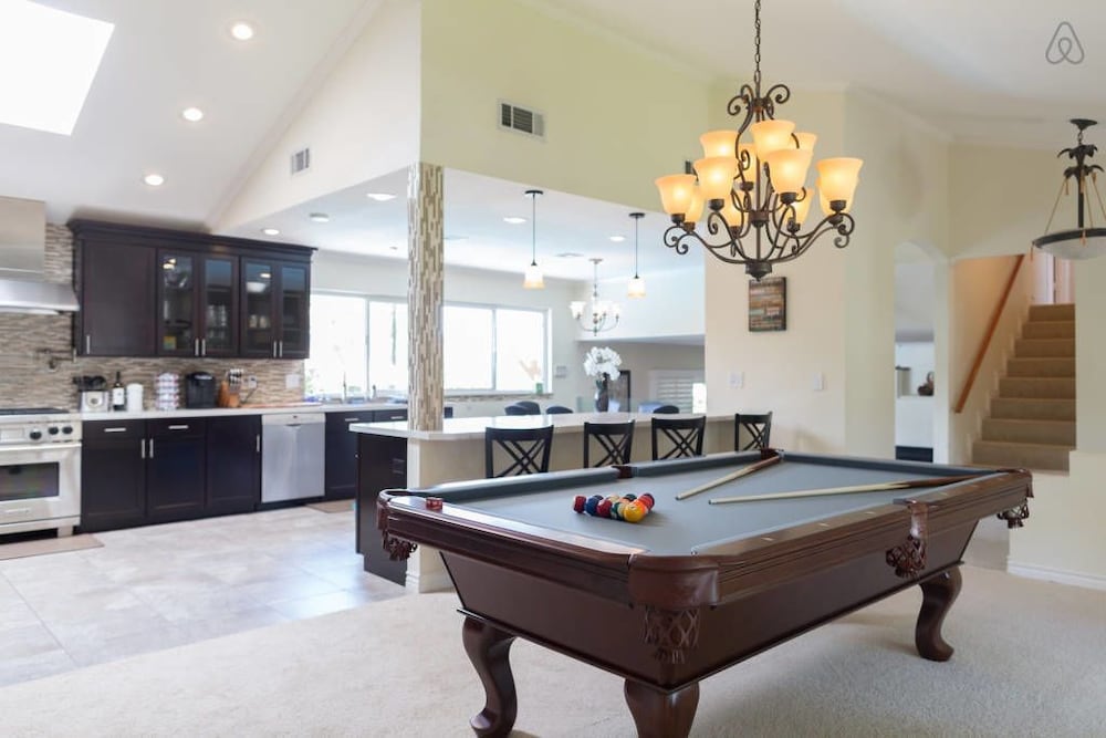 Luxurious 4BR 9m to Las Vegas Strip - photo 22