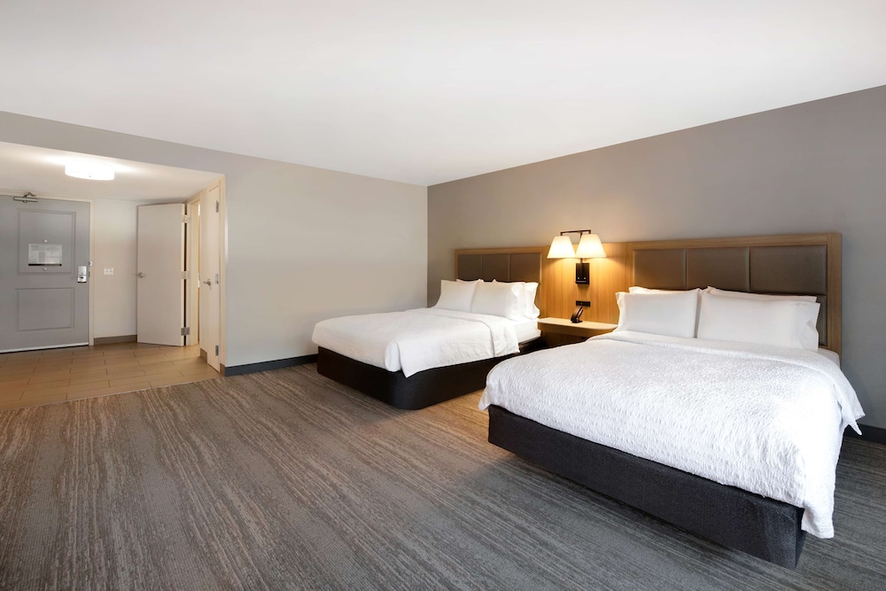 Hampton Inn Anderson Alliance Business Park - photo 17