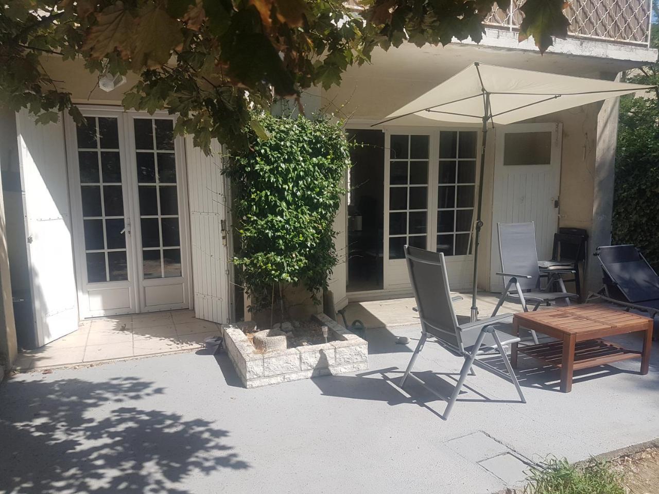 Grande Maison Avec 5 Chambres Et Jardin — 4-Star Luxury Hotel in Avignon, France
