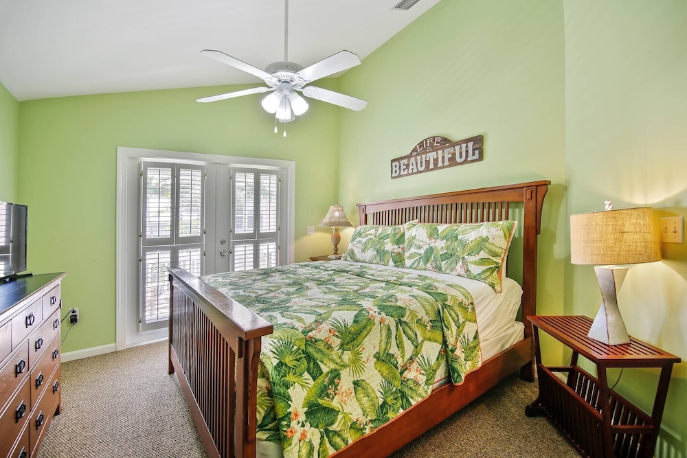 Coral Palm by Avantstay Key West Walkable Gated Community & Shared Pool - photo 17