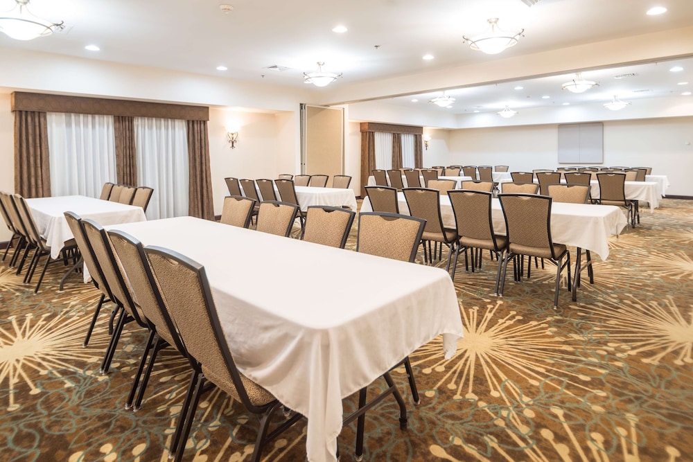 Hampton Inn by Hilton Tiffin - photo 33