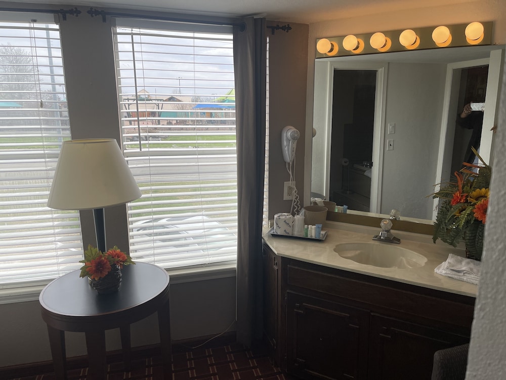 Branson Victorian Inn - photo 10