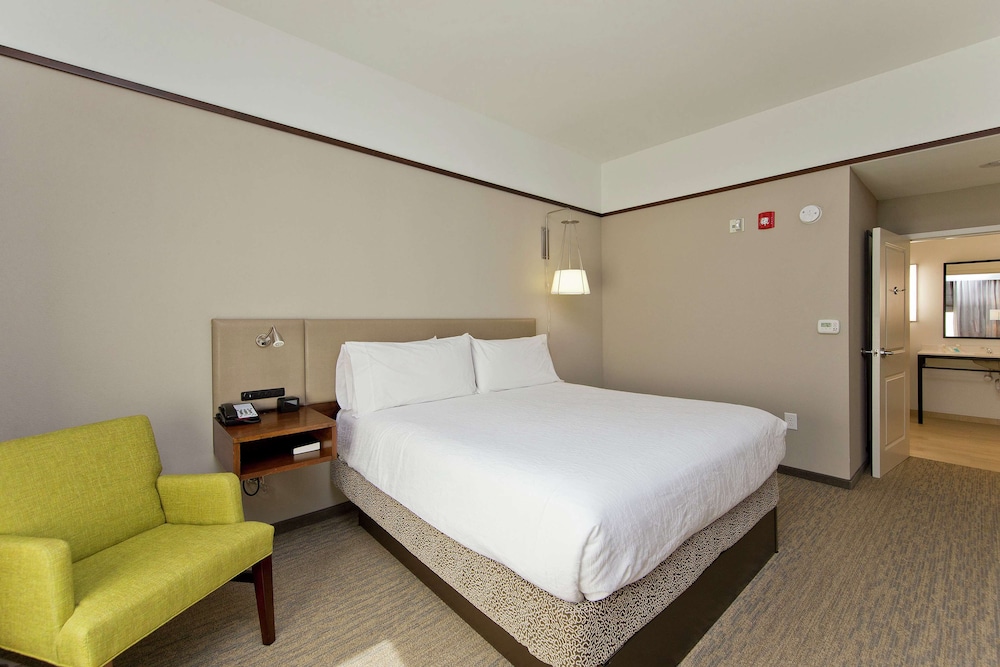 Hilton Garden Inn Martinsburg - photo 32