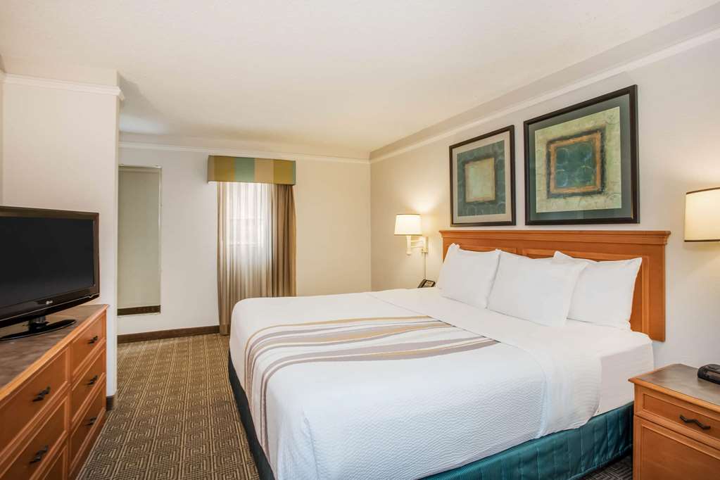 La Quinta Inn by Wyndham Tallahassee North - photo 64