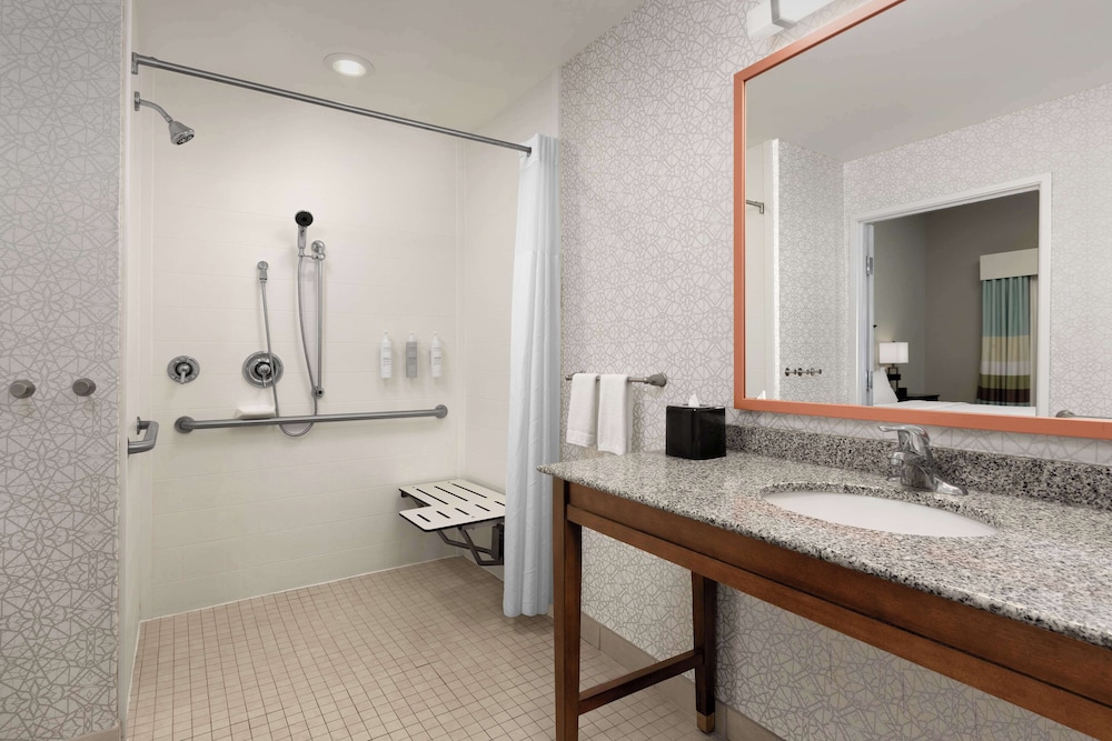 Hampton Inn & Suites Huntsville Research Park Area - photo 22