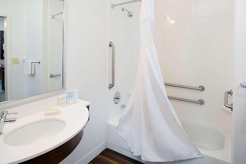Hampton Inn & Suites Palmdale - photo 95