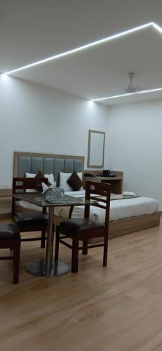 Metropolitan Inn IGI Airport New Delhi — 4-Star Luxury Hotel in New Delhi, India