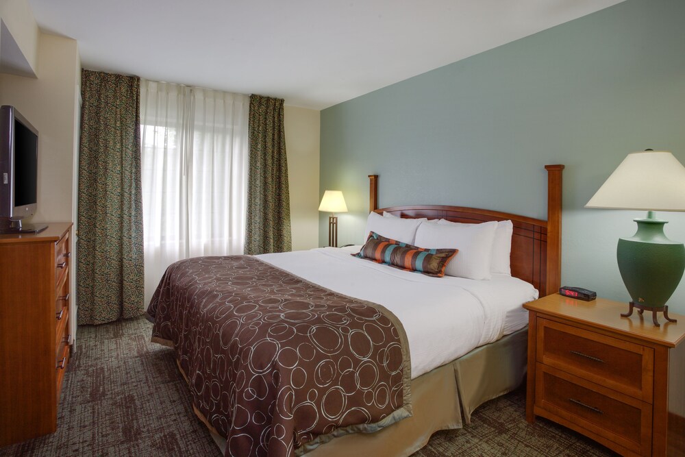 Staybridge Suites Corning by IHG - photo 8