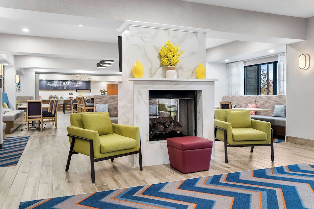 Hampton Inn Detroit Auburn Hills North - photo 3