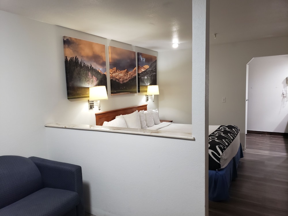 Days Inn by Wyndham Bishop - photo 6