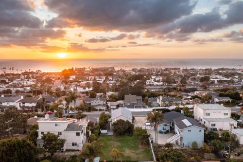 ENC 1035 Charming Coastal Cottage — 4-Star Luxury Hotel in Encinitas, United States