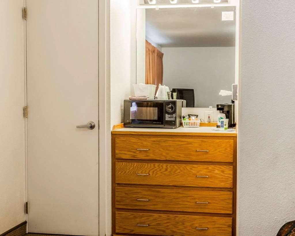 Rodeway Inn & Suites Omak Okanogan - photo 4