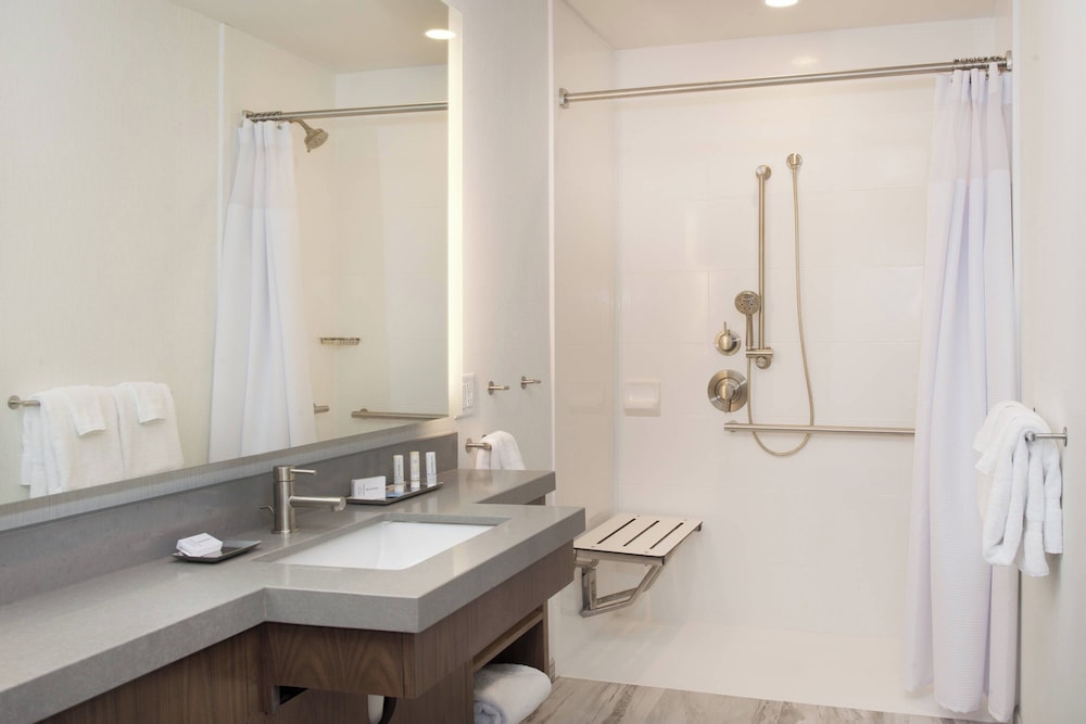 SpringHill Suites by Marriott Bend - photo 22