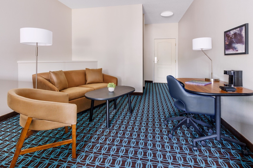 Fairfield Inn & Suites Houston The Woodlands - photo 17