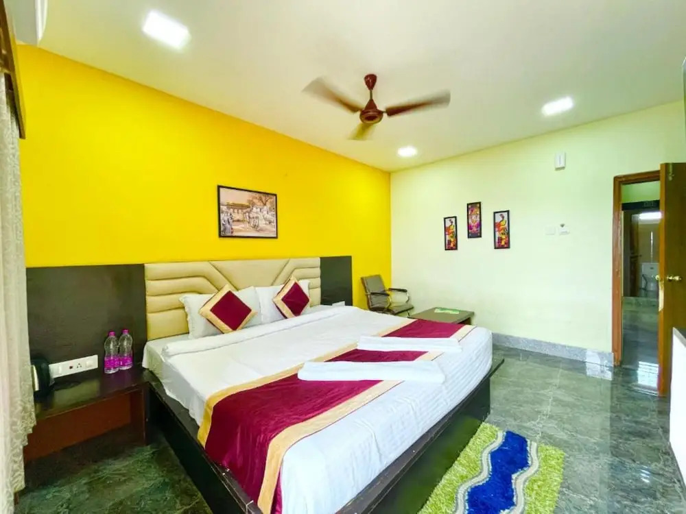 Goroomgo Hotel Coral Suites Puri Near Sea Beach — 5-Star Luxury Hotel in Puri, India