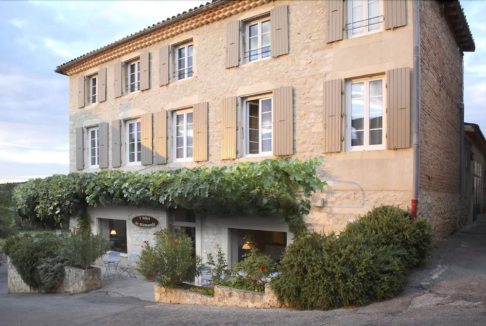 Hôtel de Mirmande — hotel in Saulce-Sur-Rhone