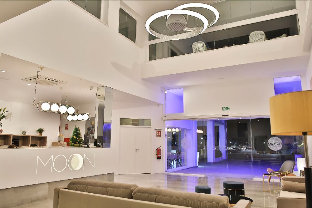 Moon Hotel & Spa in Aguadulce, Spain