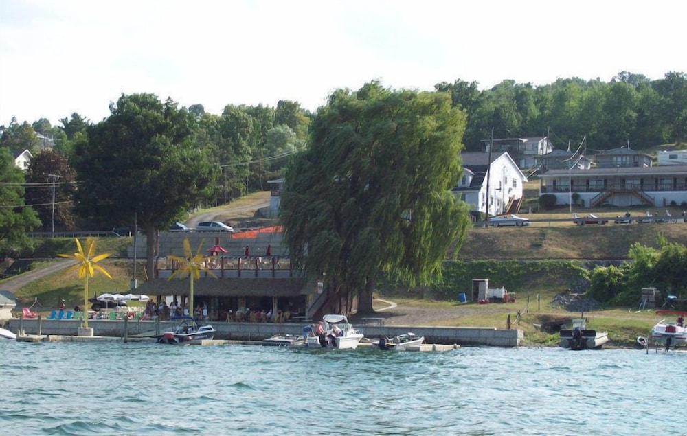 The Anchor Inn and Marina - photo 34