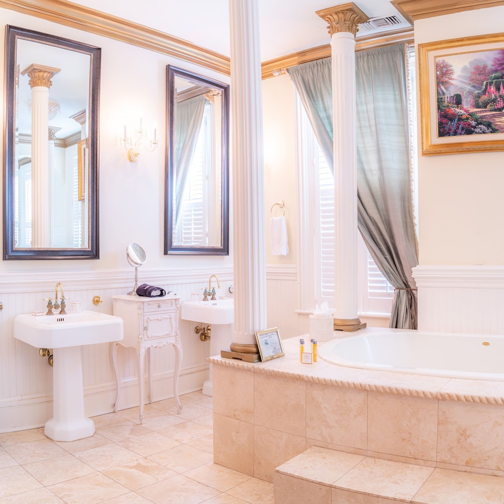 Justine Inn Savannah - photo 24