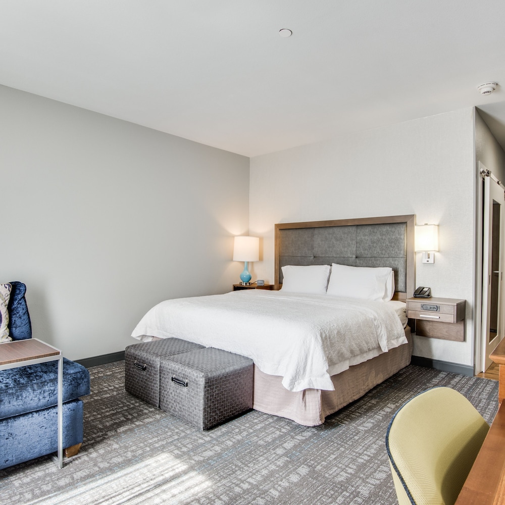 Hampton Inn & Suites Dallas Ft. Worth Airport South - photo 8
