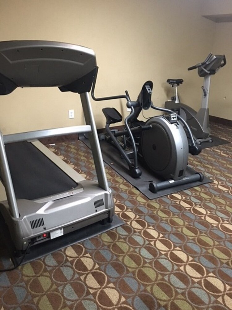 InTown Suites Extended Stay Atlanta GA Marietta Roswell Rd - photo 26