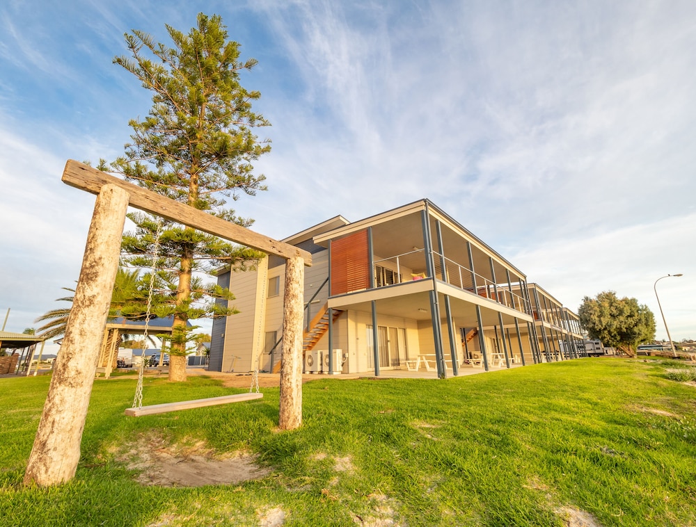 Wallaroo Holiday Park — 4-Star Luxury Hotel in Wallaroo, Australia