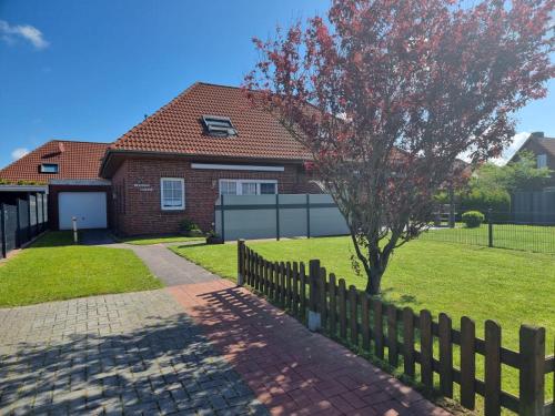 Holiday Home Martina — 4-Star Luxury Hotel in Norden, Germany
