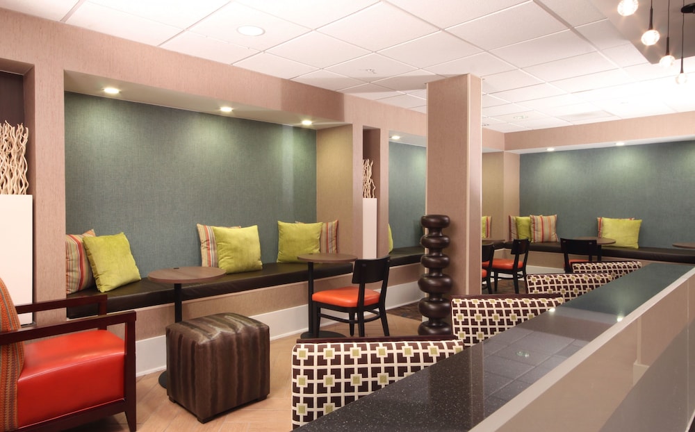Hampton Inn Jacksonville Beach Oceanfront - photo 48