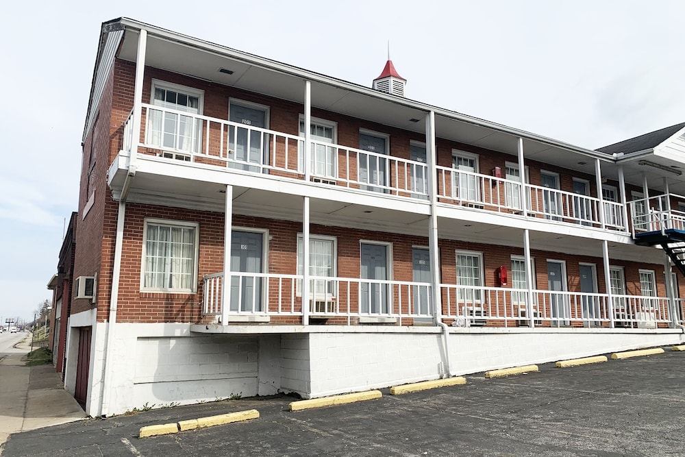 Four Keys Inn - photo 27