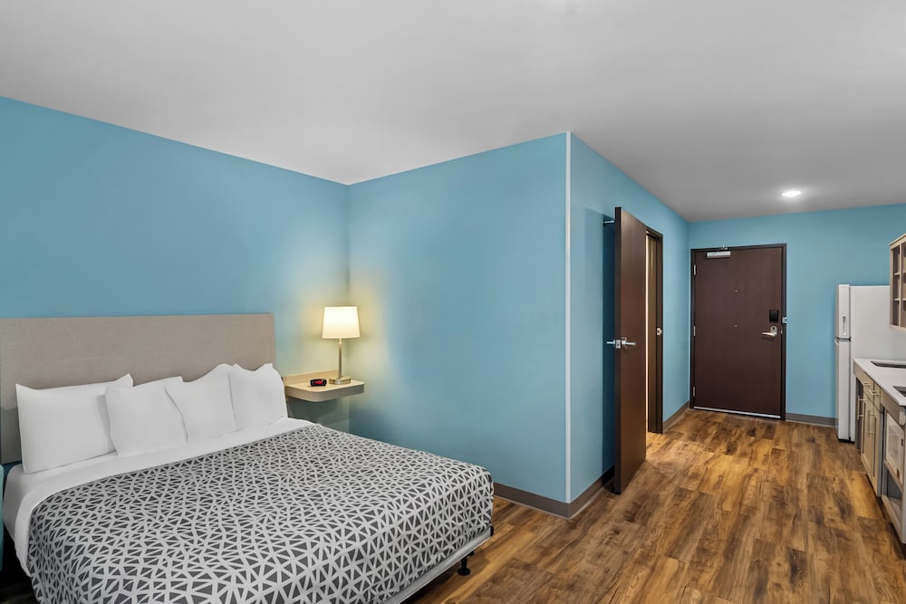 Woodspring Suites Newington Hartford South - photo 7