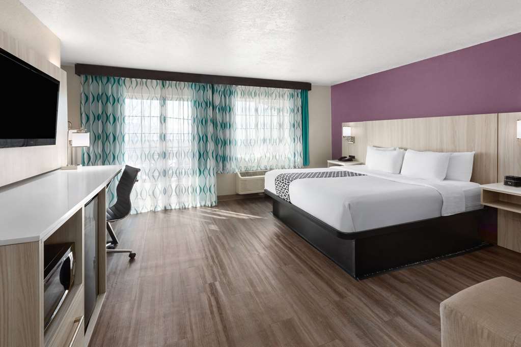 La Quinta Inn & Suites by Wyndham North Orem - photo 27