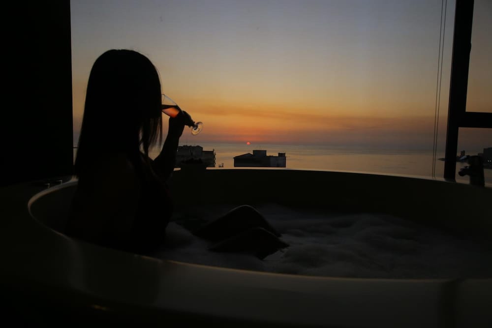 Sunrise Hotel — hotel in Jounieh