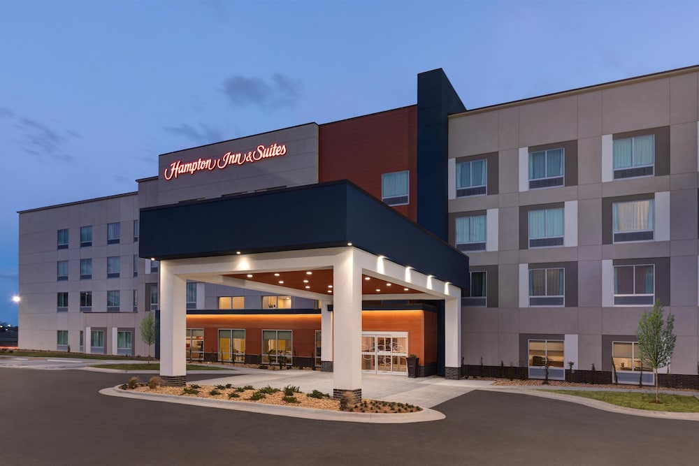 Hampton Inn & Suites by Hilton Little Rock Airport - photo 34