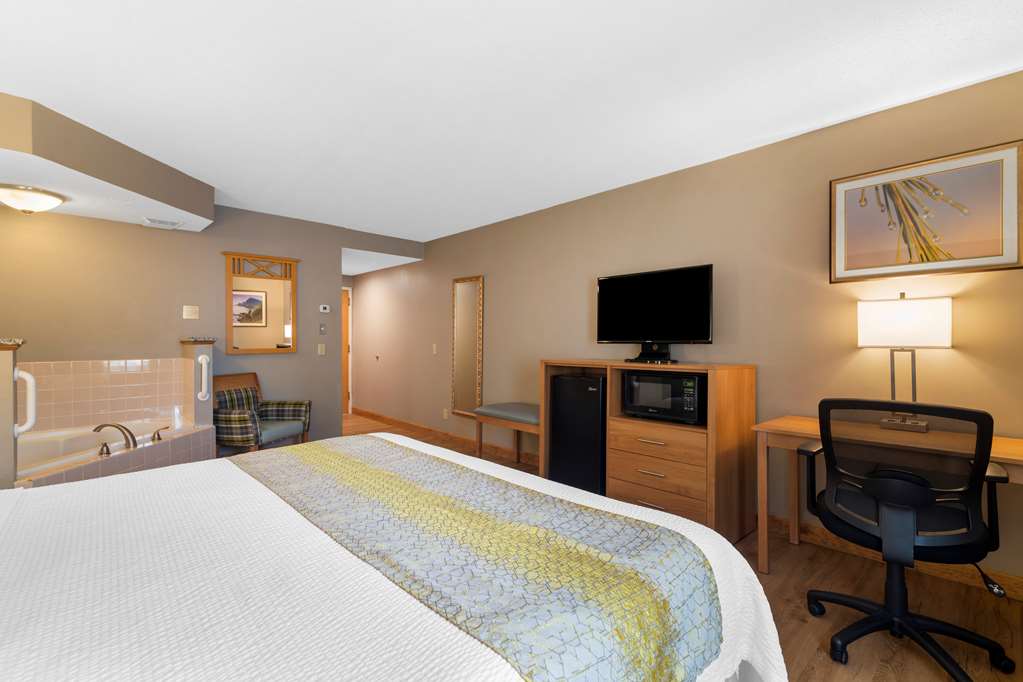 Best Western PLUS Executive Court Inn & Conference Center - photo 20