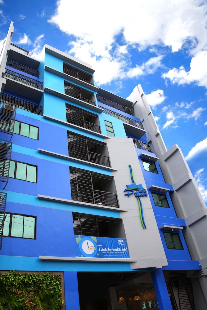Pillows Hotel - last minute hotel in Cebu City