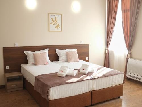 Self Check in Семеен Хотел Рудин - carbon neutral hotel in Stara Zagora