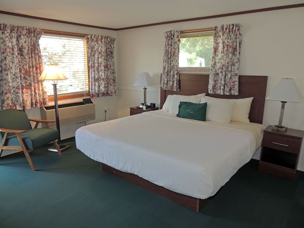 Rock Ledge Motel - photo 15