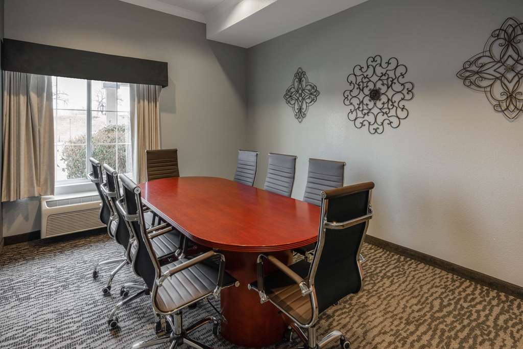 La Quinta Inn & Suites by Wyndham Loveland Estes Park - photo 24