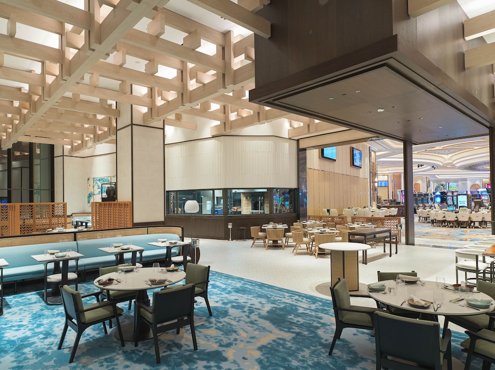 מזון ומשקאות