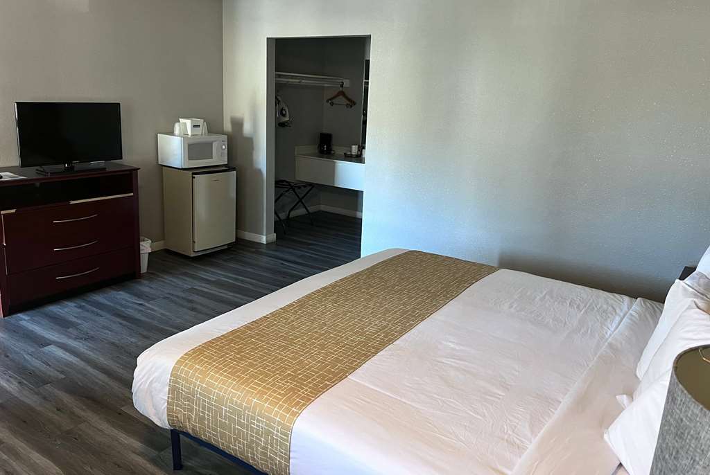 Travelodge by Wyndham Redding CA - photo 6