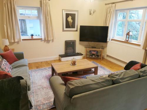 Unbeatable Llanberis Location Detached with Parking Snowdon Views. — Llanberis — photo 2