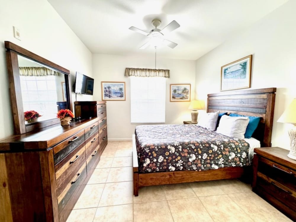 Amazing Resort 2 bed Condo Close to Disney - photo 3
