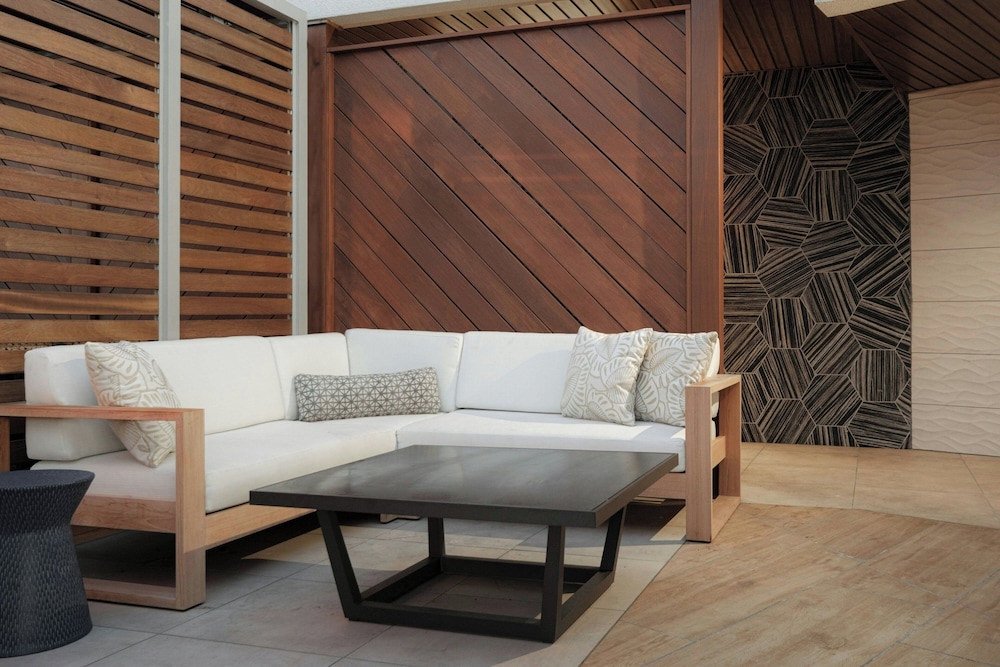 SpringHill Suites by Marriott Tampa Downtown - photo 27