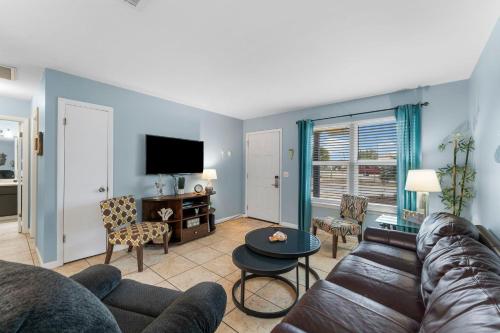 Beach Hideaway - last minute hotel in Panama City Beach