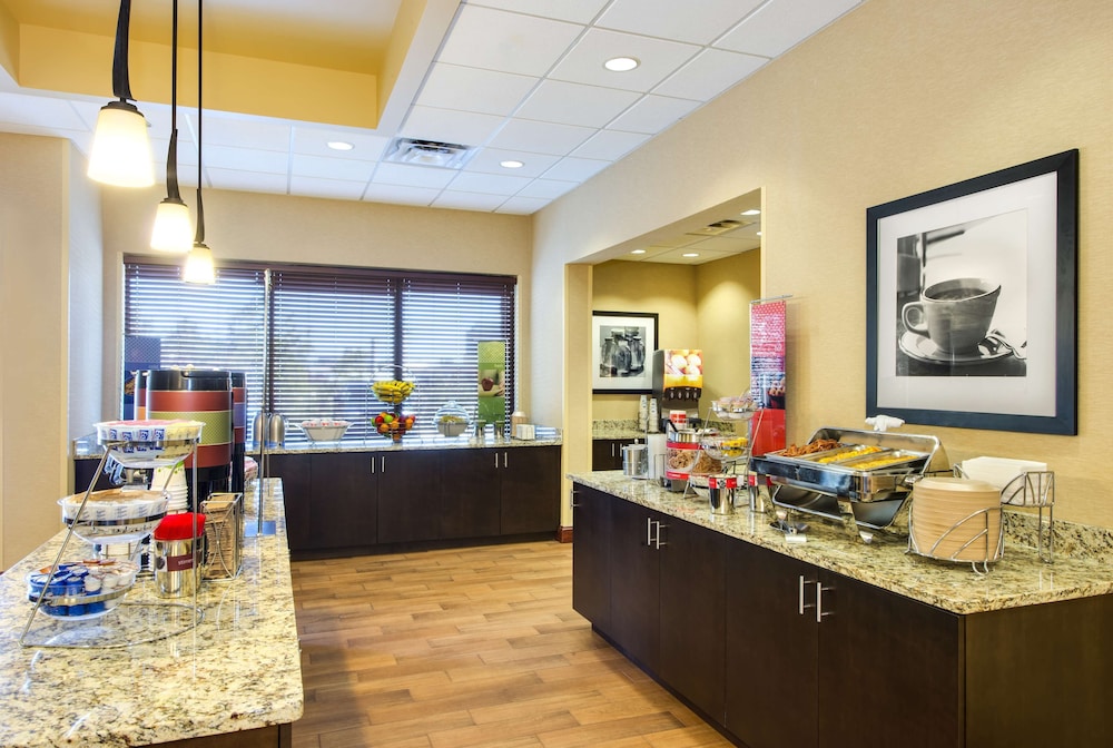Hampton Inn & Suites Atlanta Galleria - photo 37
